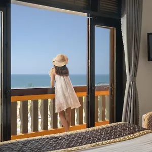 Zenta Sea View Hotel